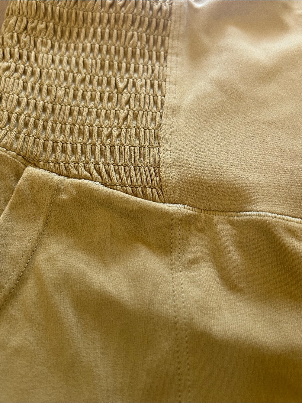 NWT Aerie Offline 3” High-Waist Smocked Waistband Women’s Shorts — Tan - Picture 5 of 9